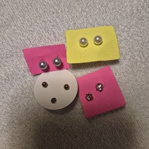Set of Mixed Stud Earrings